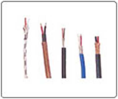 電子計算機屏蔽電纜